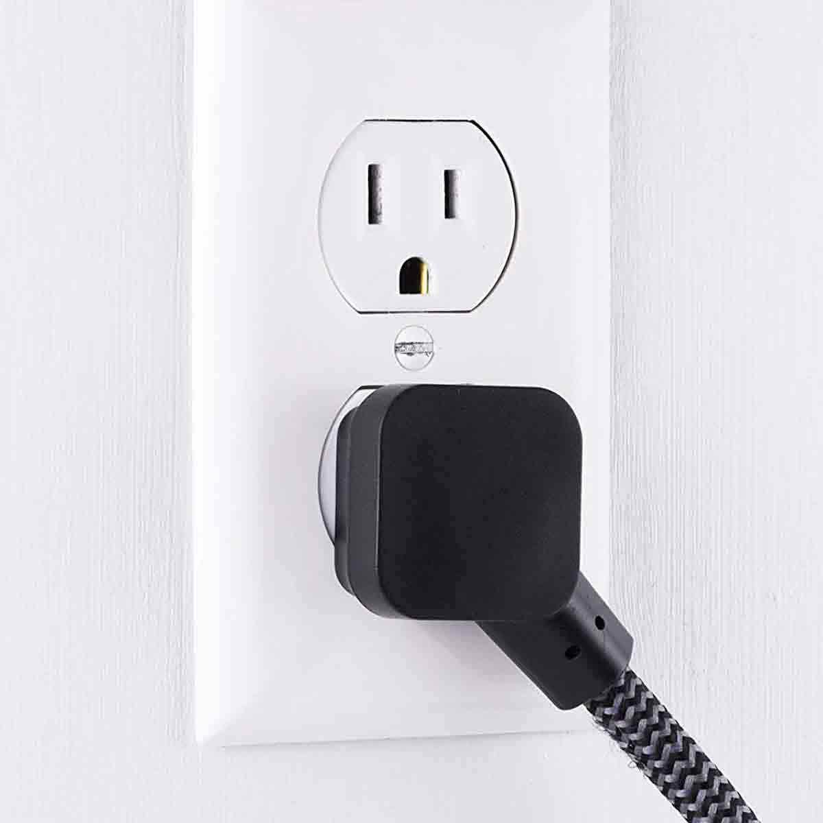 GE 3-Outlet 1ft. Mini Braided Extension Cord and Flat Plug, Black/Gray - Image 4