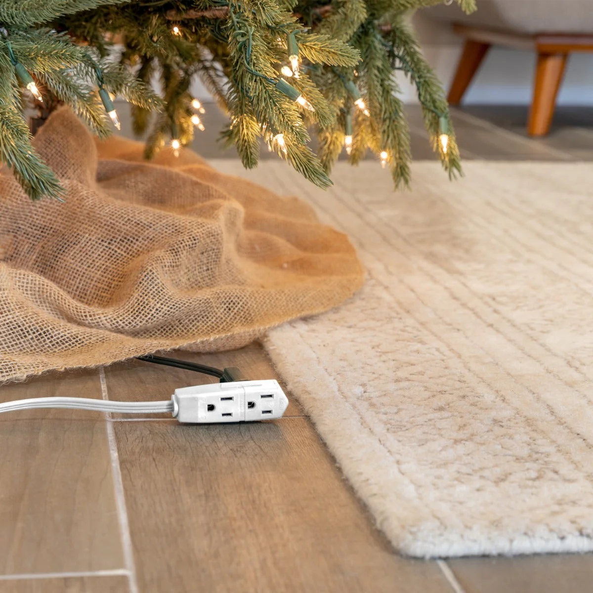 GE 3-Outlet 3ft. Extension Cord  with Right-Angle Plug, White - Image 7