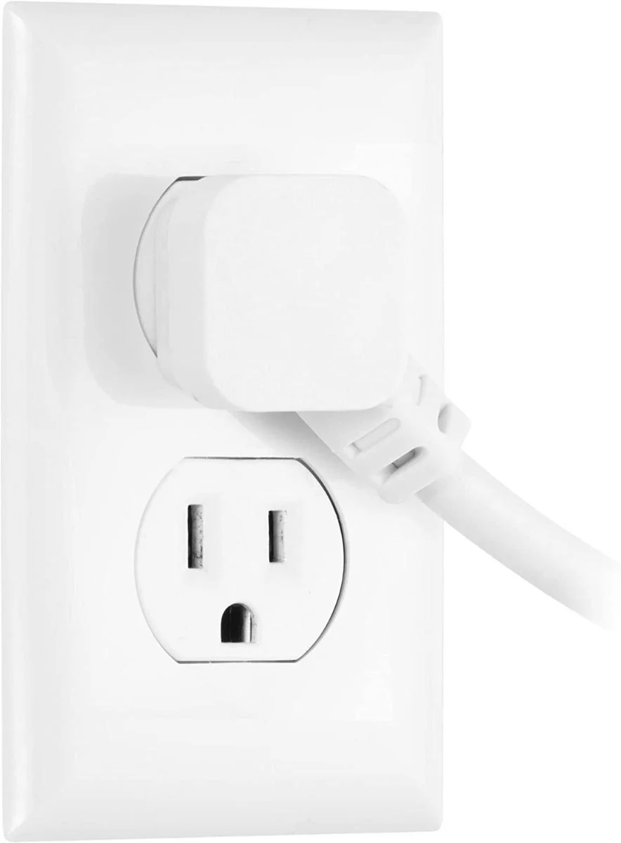 GE 6-Outlet 25ft. Surge Protector with Twist-to-Close Safety Outlet Covers, White - Image 3