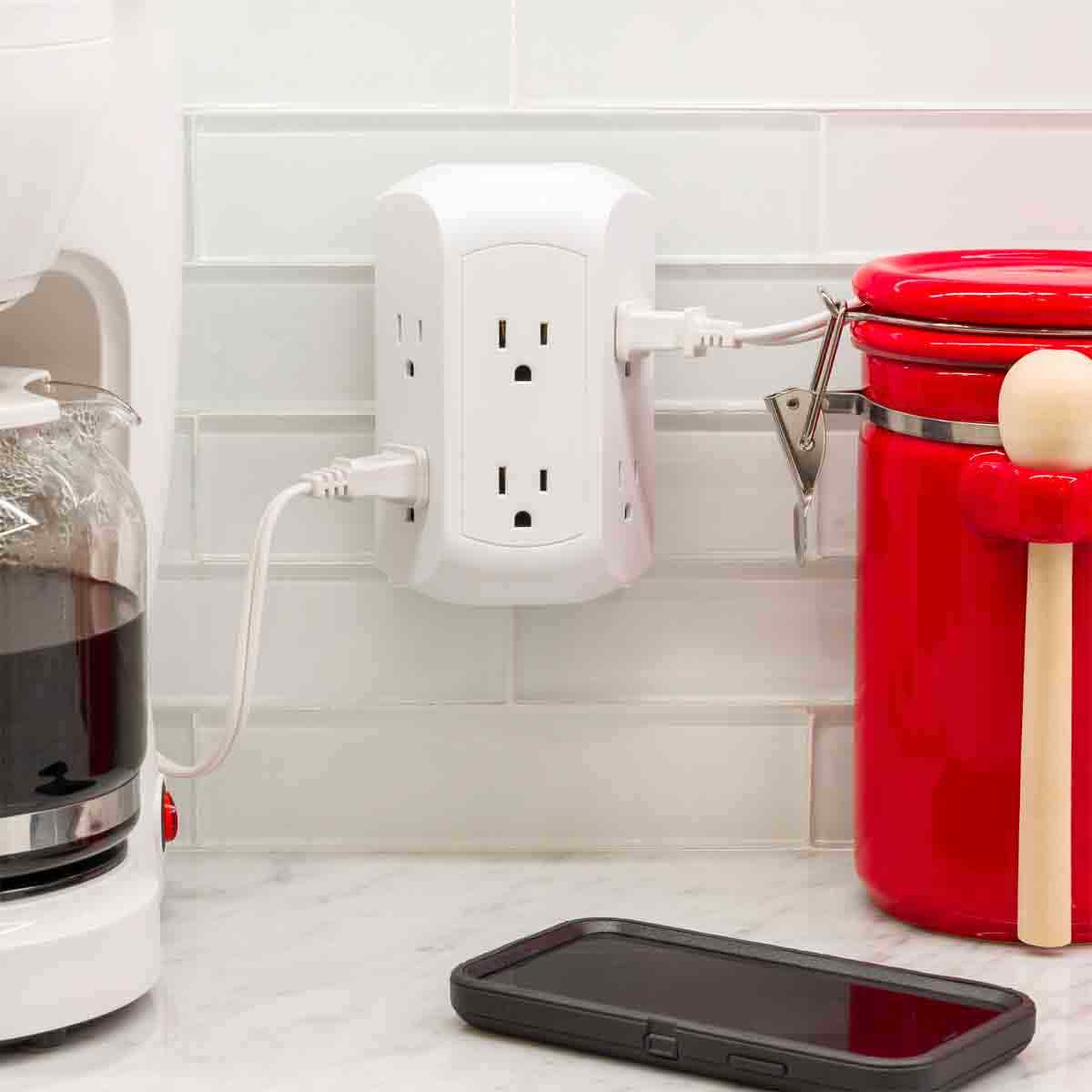 GE 6-Outlet Wall Tap with Surge Protection, White - Image 6