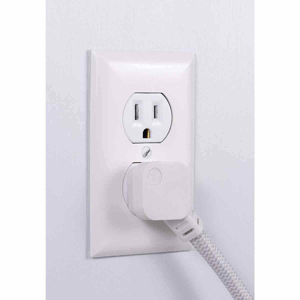 GE UltraPro 6-Outlet 2ft. Surge Protector with Braided Cord, White - Image 4