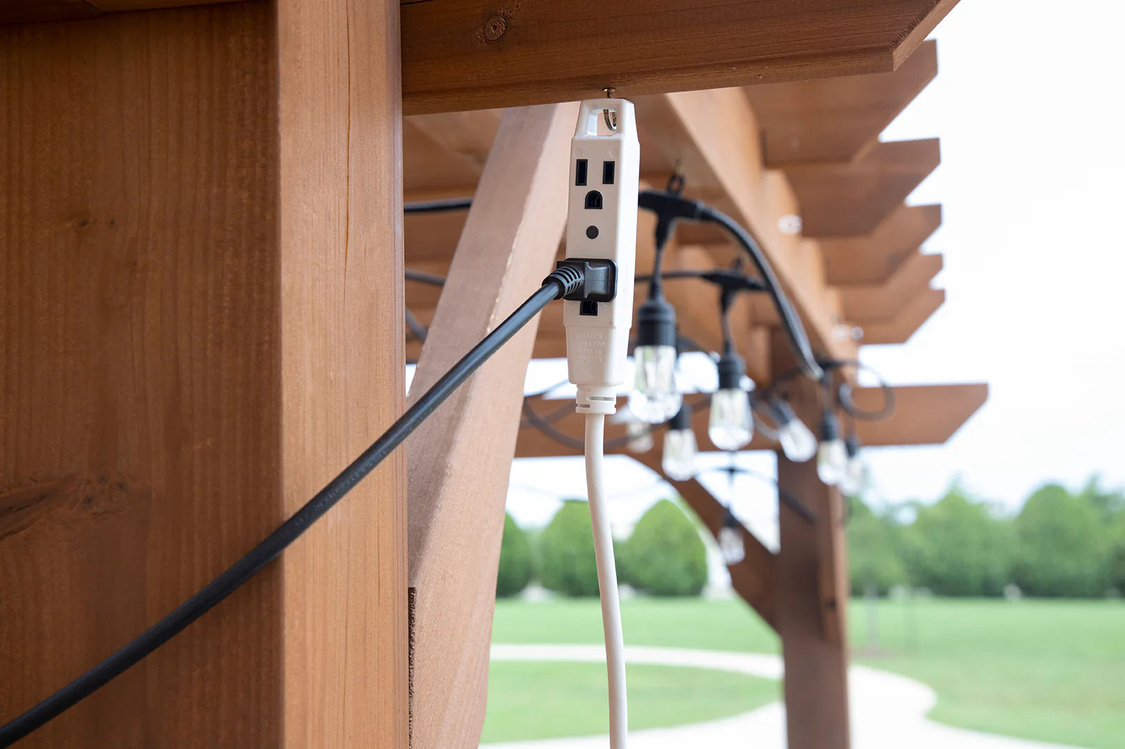 UltraPro 3-Outlet 25ft. Extension Cord, White - Image 8