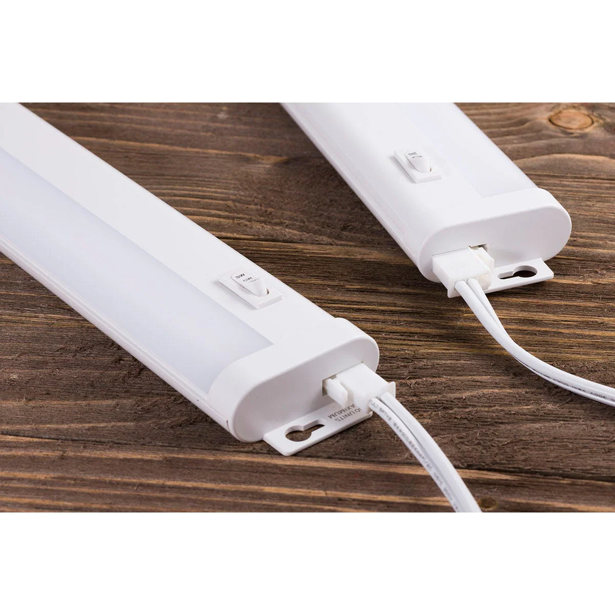 UltraPro 24in. Under Cabinet Light Fixture Linking Cord, White - Image 5